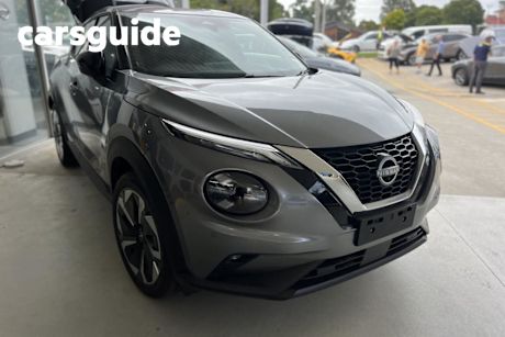 Grey 2024 Nissan Juke Hatchback ST-L