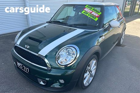 Green 2013 Mini Cooper Hatch Hatch