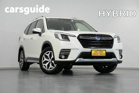 White 2022 Subaru Forester Wagon Hybrid L (awd)