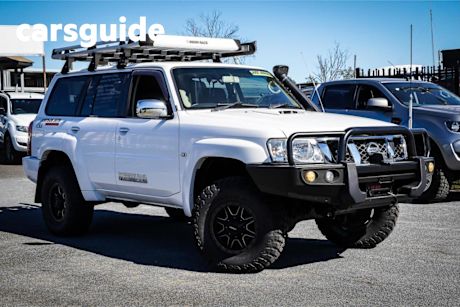 White 2011 Nissan Patrol Wagon DX (4X4)