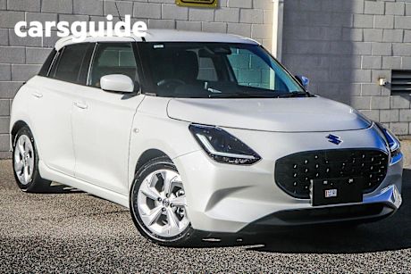 White 2024 Suzuki Swift Hatchback Hybrid Plus