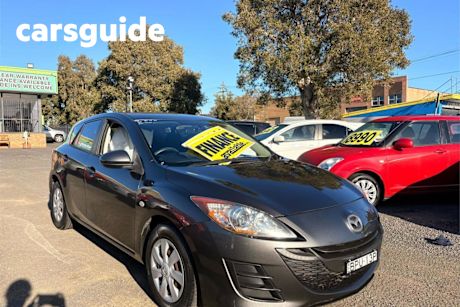 Grey 2010 Mazda 3 Hatchback NEO