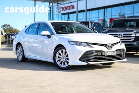 White 2019 Toyota Camry Sedan Ascent