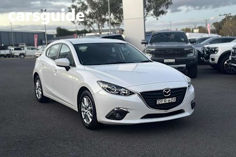 White 2016 Mazda 3 Hatchback Maxx