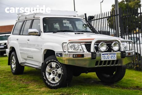 White 2010 Nissan Patrol Wagon ST