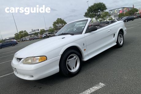 White 1997 Ford Mustang Convertible