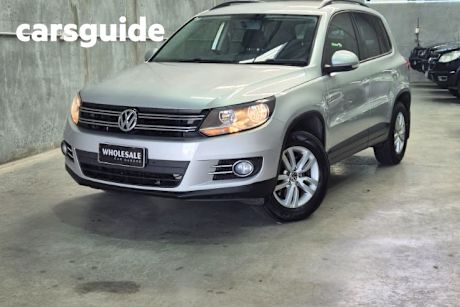 Silver 2011 Volkswagen Tiguan Wagon 103 Tdi