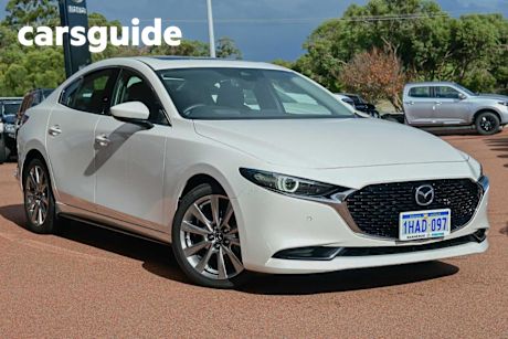 White 2019 Mazda 3 Sedan G25 Astina