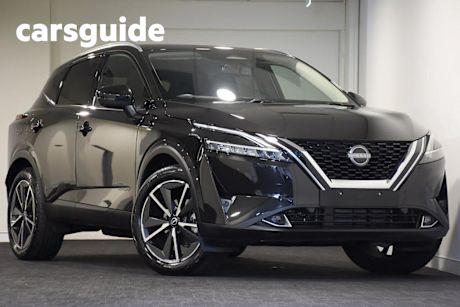 Black 2024 Nissan Qashqai Wagon ST-L