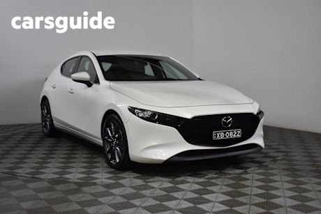 White 2021 Mazda 3 Hatchback G20 Evolve