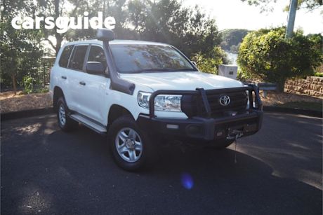 White 2017 Toyota Landcruiser Wagon GX (4X4)