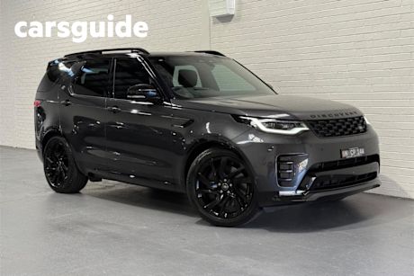 Grey 2024 Land Rover Discovery Wagon D300 Dynamic HSE (221KW)
