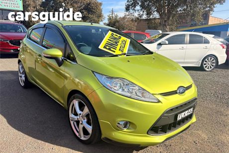 Green 2010 Ford Fiesta Hatchback Zetec