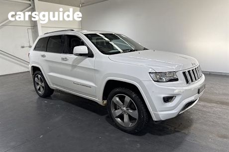 White 2015 Jeep Grand Cherokee Wagon Overland (4X4)