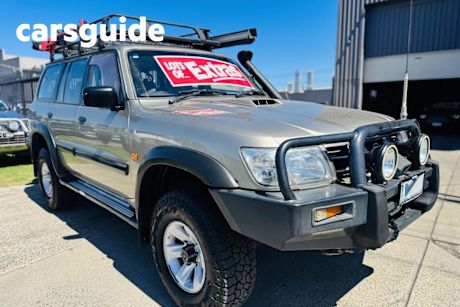 Gold 2004 Nissan Patrol Wagon ST (4X4)