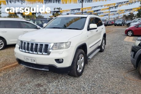 White 2012 Jeep Grand Cherokee Wagon Overland (4X4)