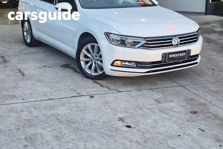White 2018 Volkswagen Passat Sedan 132 TSI Comfortline