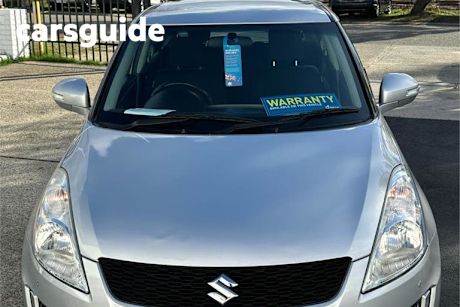 Silver 2016 Suzuki Swift Hatchback GL