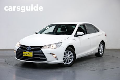 White 2017 Toyota Camry Sedan Altise Hybrid