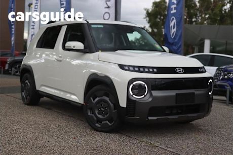 White 2025 Hyundai Inster Wagon Cross SRF 2WD (49Kwh)