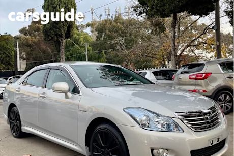 Silver 2008 Toyota Crown Crossover Sedan