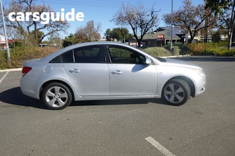 Silver 2014 Holden Cruze Sedan Equipe