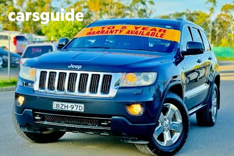 Grey 2011 Jeep Grand Cherokee Wagon Laredo (4X4)