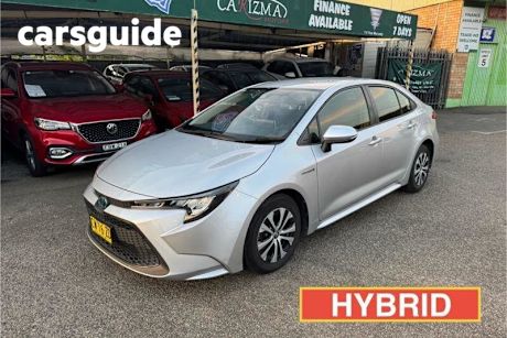 Silver 2019 Toyota Corolla Sedan Ascent Sport (hybrid)