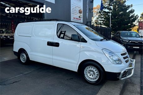 White 2017 Hyundai Iload Van 3S Liftback
