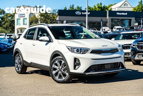 White 2025 Kia Stonic Wagon Sport