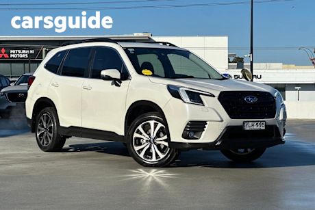 White 2021 Subaru Forester Wagon 2.5I Premium (awd)