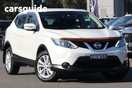White 2016 Nissan Qashqai Wagon ST (4X2)