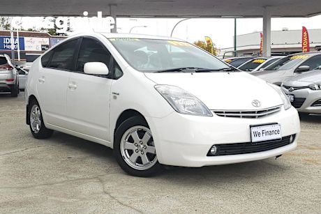 White 2008 Toyota Prius Hatchback Hybrid