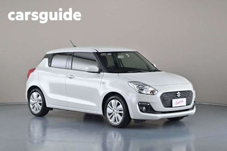 White 2018 Suzuki Swift Hatchback GL Navigator