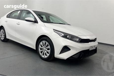 White 2021 Kia Cerato Sedan S