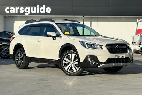 White 2018 Subaru Outback Wagon 2.5I Premium