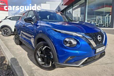Blue 2024 Nissan Juke Hatchback ST+