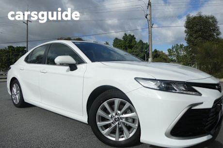 White 2022 Toyota Camry Sedan Ascent + SAT NAV