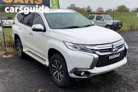 White 2015 Mitsubishi Pajero Sport Wagon GLX (4X4)