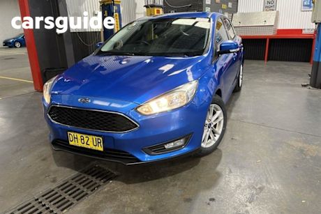 Blue 2016 Ford Focus Hatchback Trend