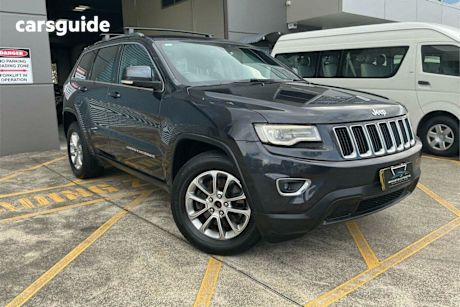 Grey 2013 Jeep Grand Cherokee Wagon Laredo (4X4)