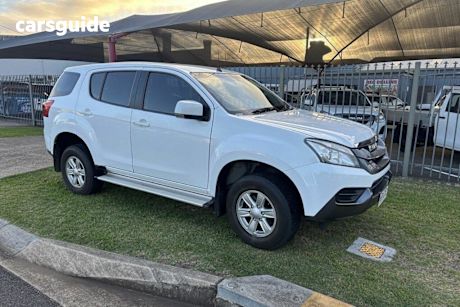White 2015 Isuzu MU-X Wagon LS-M (4X2)