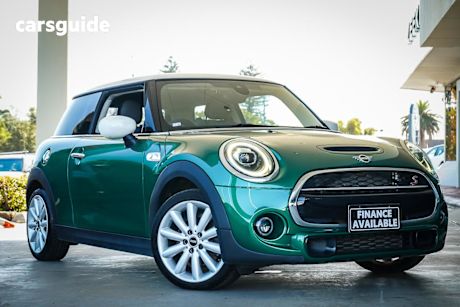 Green 2020 Mini Cooper Hatchback S Classic 3D Hatch