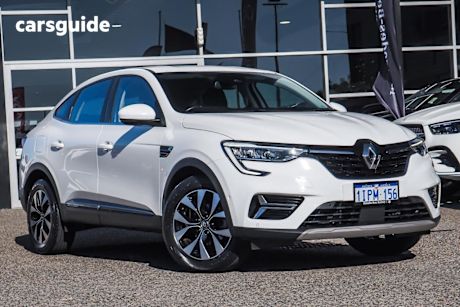 White 2023 Renault Arkana Coupe ZEN