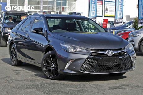 Grey 2016 Toyota Camry Sedan RZ S.e.