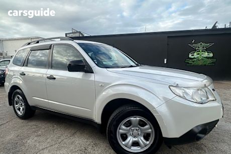 White 2011 Subaru Forester Wagon X