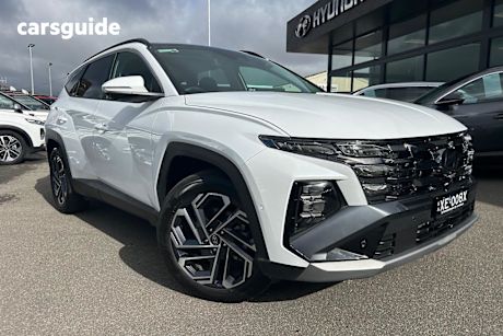 White 2024 Hyundai Tucson Wagon Premium Hybrid (awd)