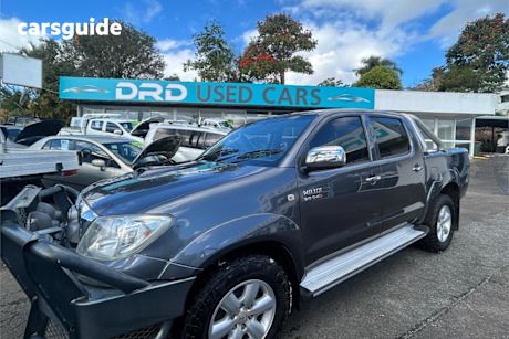 Grey 2010 Toyota Hilux Dual Cab Pick-up SR5 (4X4)