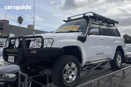 White 2010 Nissan Patrol Wagon ST (4X4)