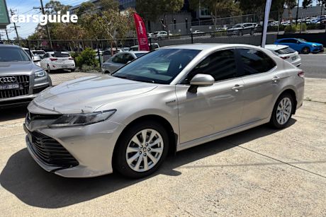 Silver 2019 Toyota Camry Sedan Ascent (hybrid)